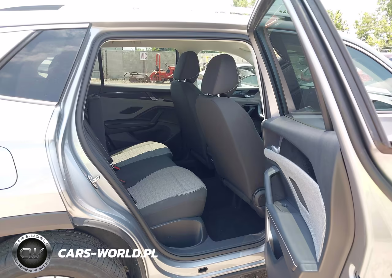 2025 Volkswagen Tiguan 2.0T S VIN:3VVCR7RM9SM038488 - 8