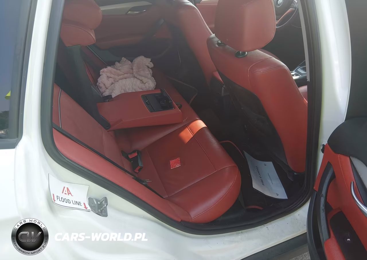 2015 BMW X1 xDrive28I VIN:WBAVL1C58FVY32172 - 6