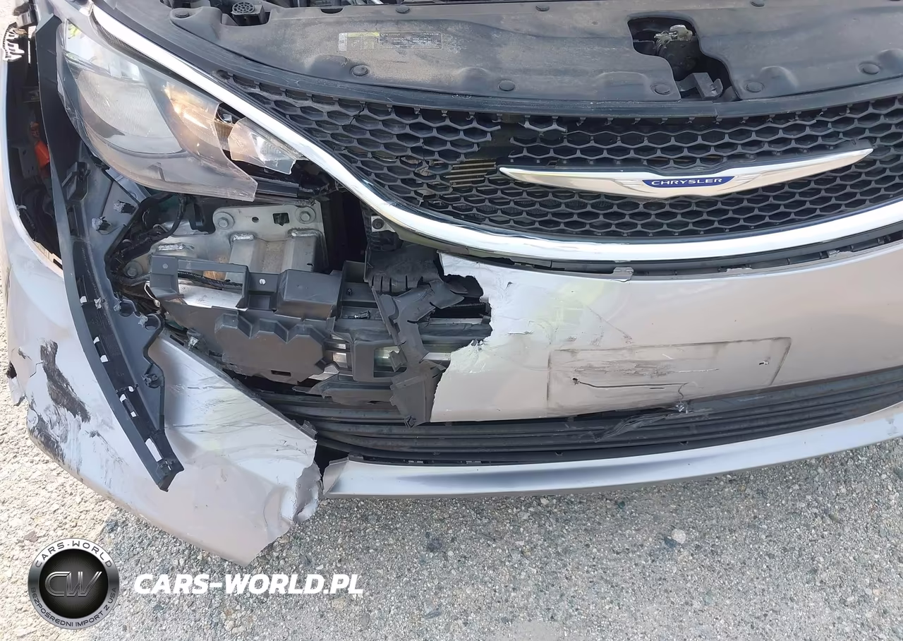 2020 Chrysler Voyager Lx VIN:2C4RC1CG7LR216208 - 13