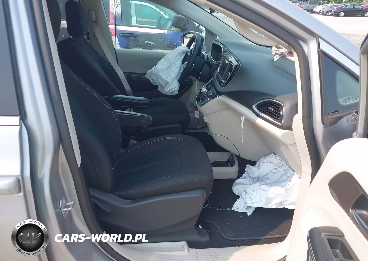 2020 Chrysler Voyager Lx VIN:2C4RC1CG7LR216208 - 5