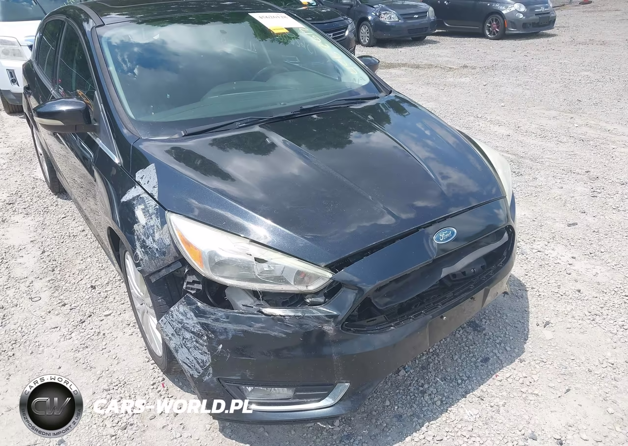 2015 Ford Focus Titanium VIN:1FADP3N22FL356018 - 6