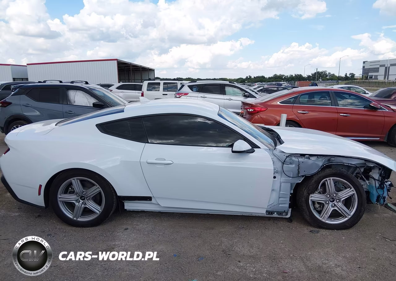 2026 Ford Mustang Ecoboost Premium Fastback VIN:1FA6P8TH3T5110477 - 13