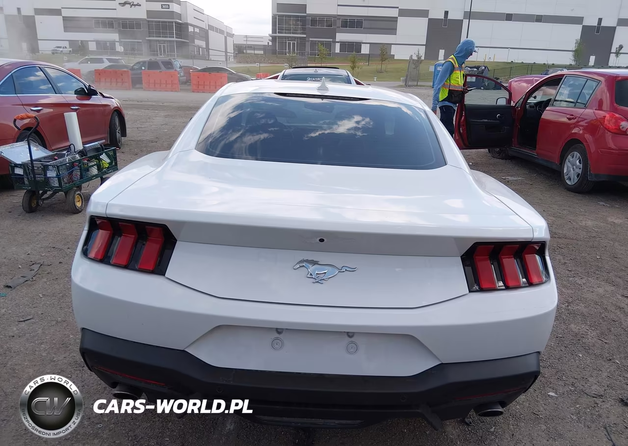 2026 Ford Mustang Ecoboost Premium Fastback VIN:1FA6P8TH3T5110477 - 16