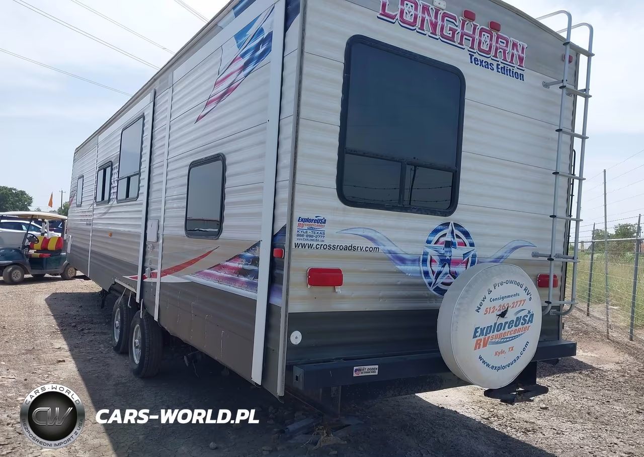 2015 Crossroads Other VIN:4V0TC332XFJ003872 - 3