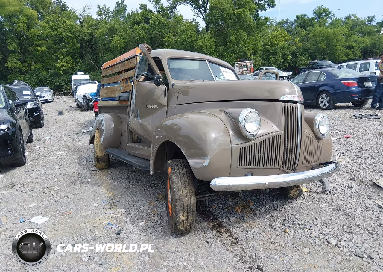 1947 Studebaker President – zdjęcie 1 z 15