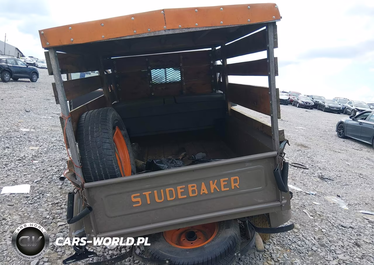 1947 Studebaker President VIN:41302 - 15