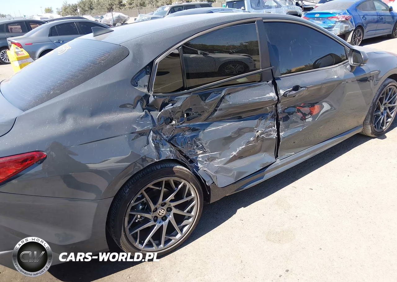 2026 Toyota Camry Se VIN:4T1DAACK9TU683844 - 12