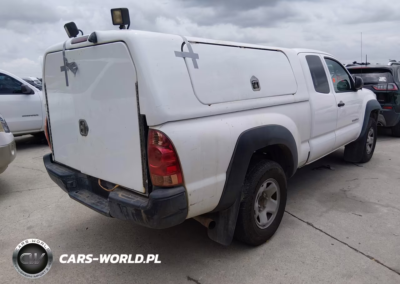 2014 Toyota Tacoma Prerunner VIN:5TFTX4GN2EX033775 - 4