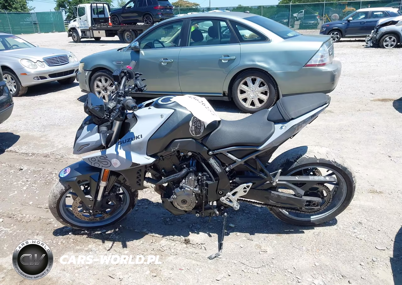 2024 Suzuki Gsx800 R VIN:JS1EM11B9R7100032 - 12