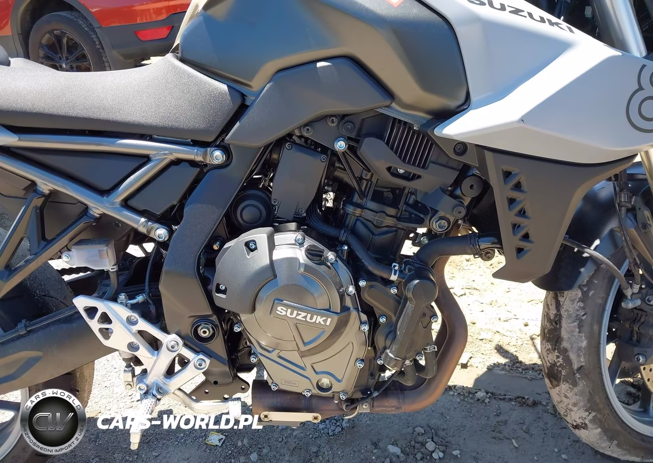 2024 Suzuki Gsx800 R VIN:JS1EM11B9R7100032 - 8