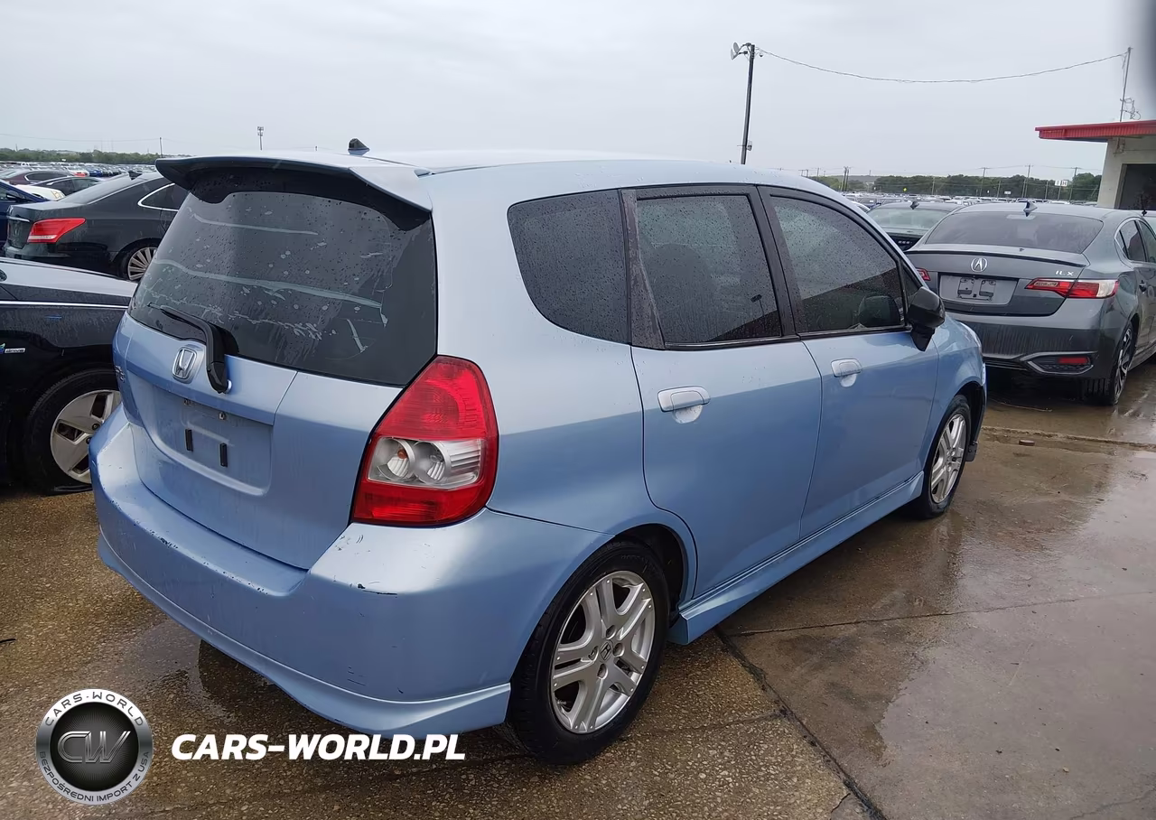 2008 Honda Fit Sport VIN:JHMGD37648S009930 - 4