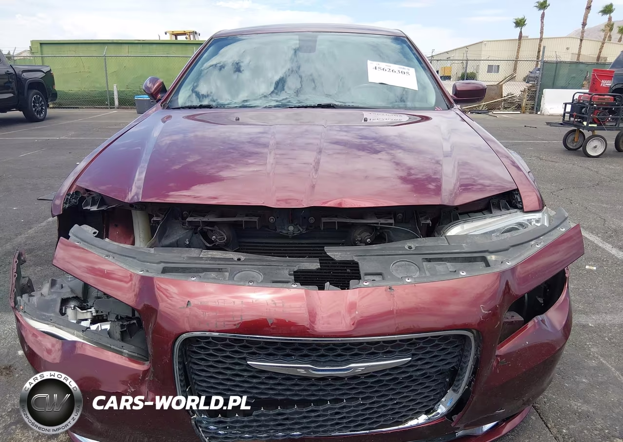 2015 Chrysler 300 Limited VIN:2C3CCAAG8FH860050 - 11
