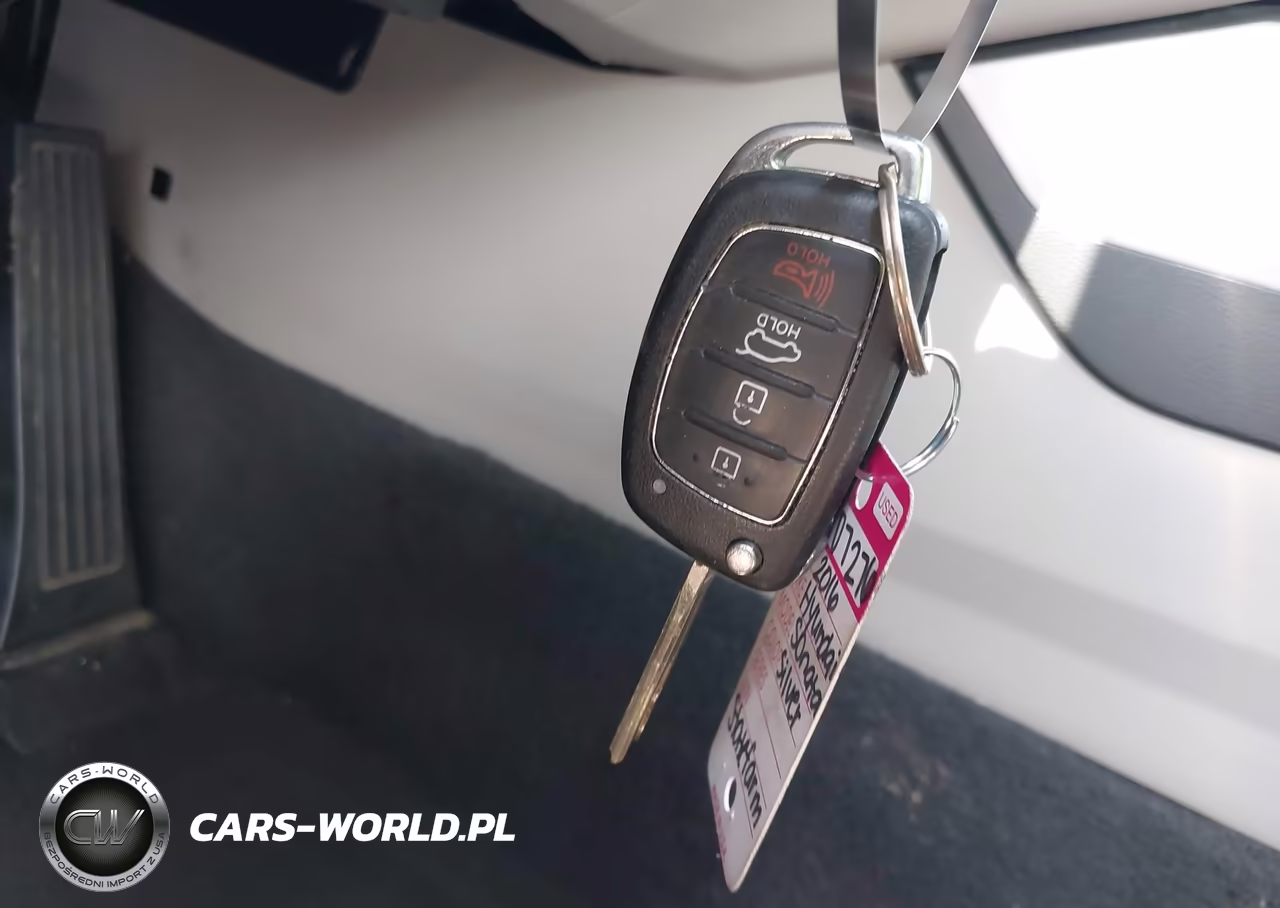 2016 Hyundai Sonata VIN:5NPE24AF6GH403200 - 11