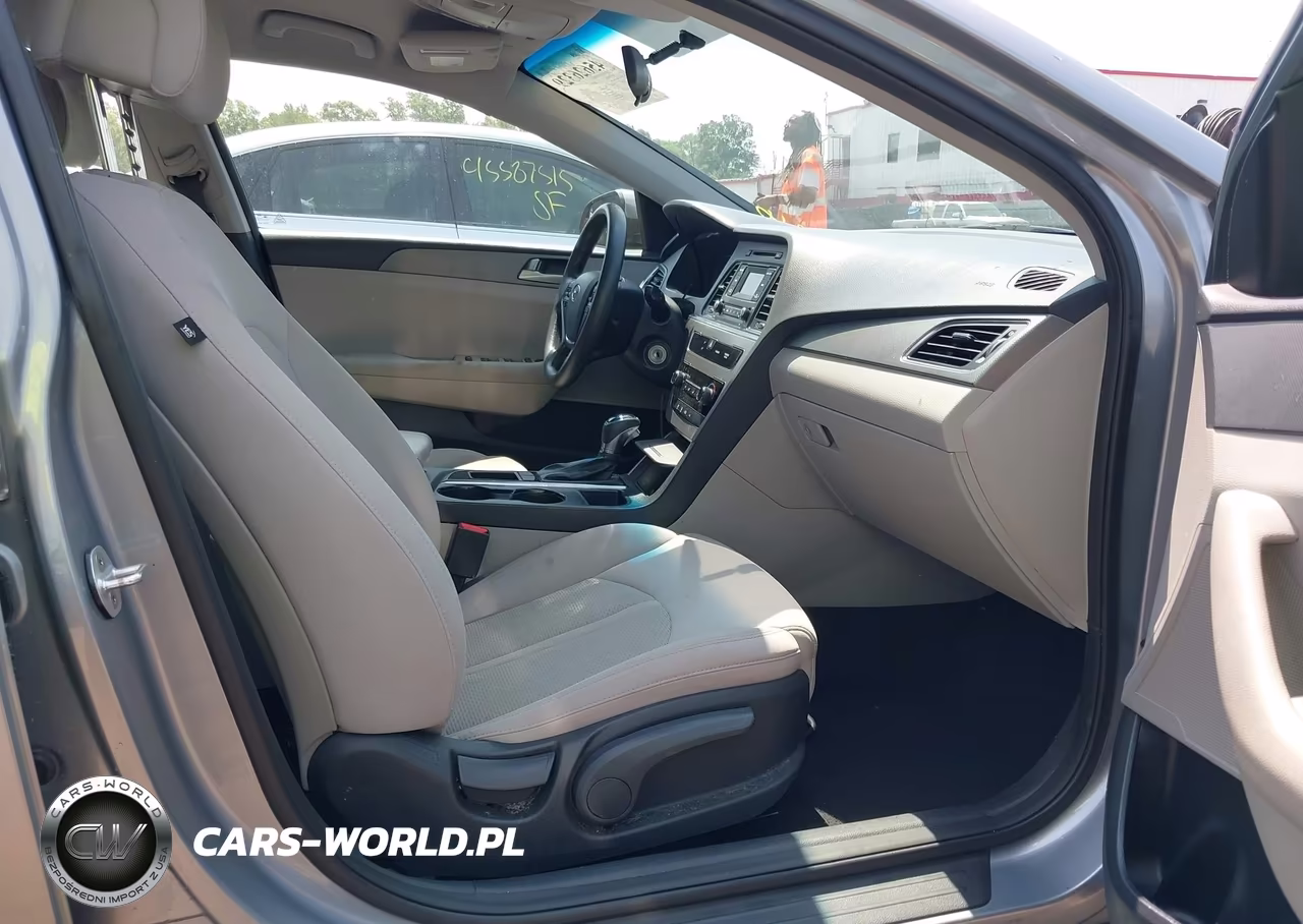 2016 Hyundai Sonata VIN:5NPE24AF6GH403200 - 5