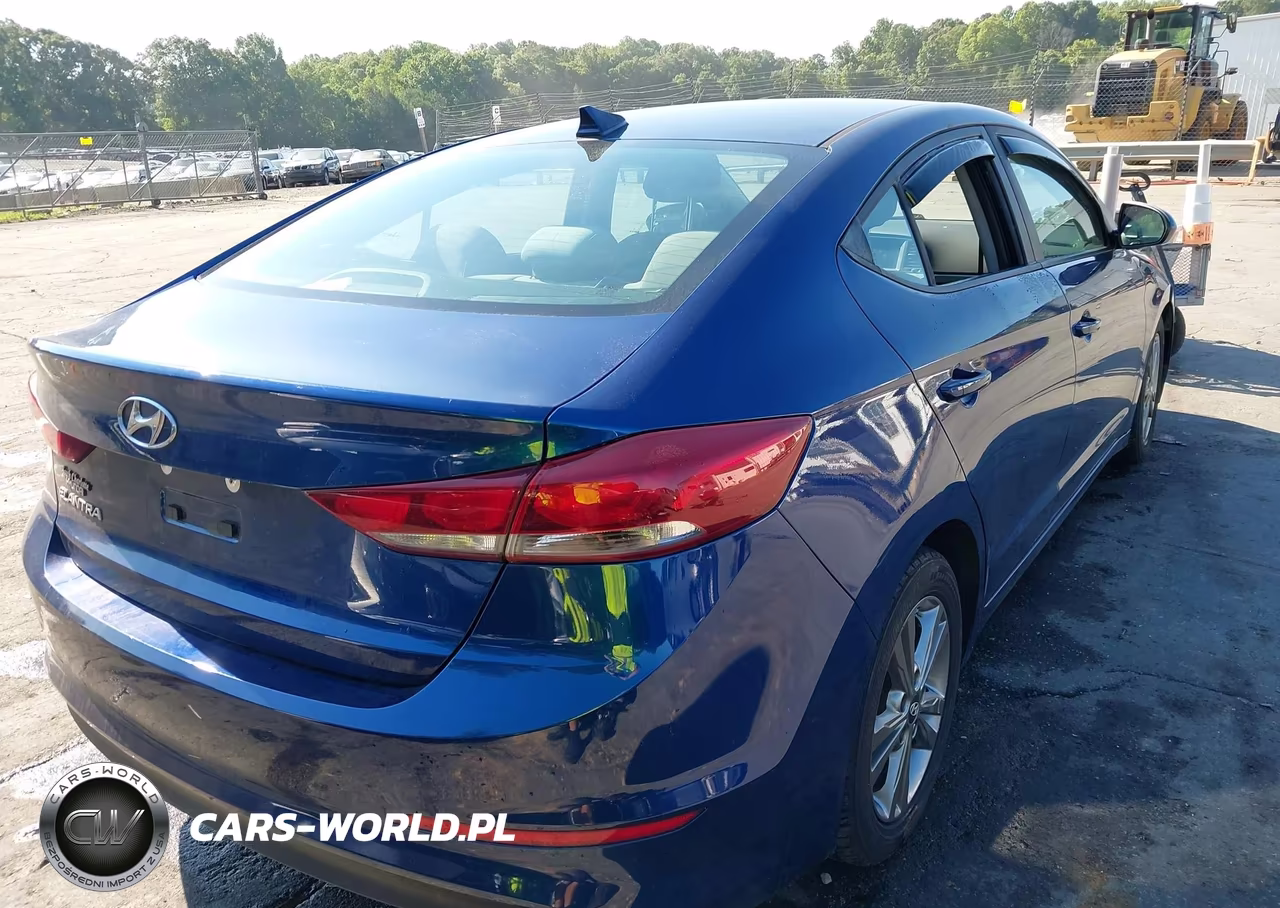 2017 Hyundai Elantra Se VIN:5NPD84LF6HH098418 - 4