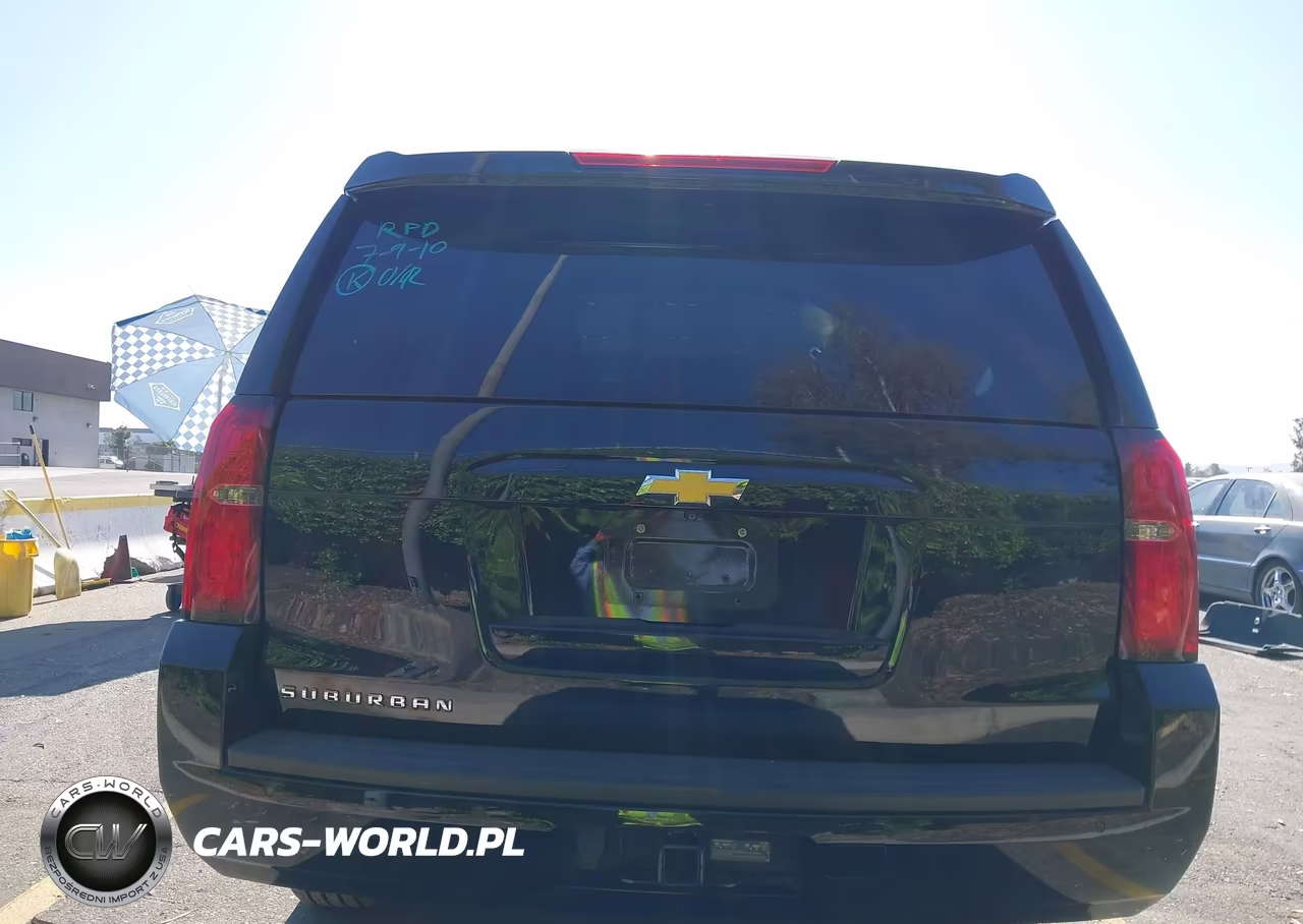 2019 Chevrolet Suburban Lt VIN:1GNSCHKCXKR204851 - 20