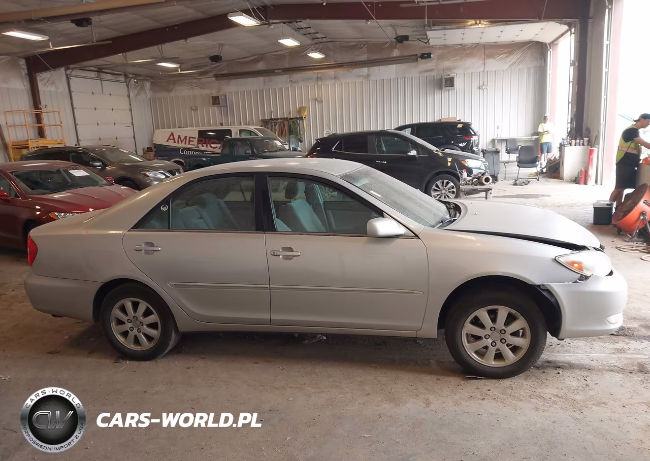 2004 Toyota Camry Xle VIN:4T1BE30K94U882440 - 13