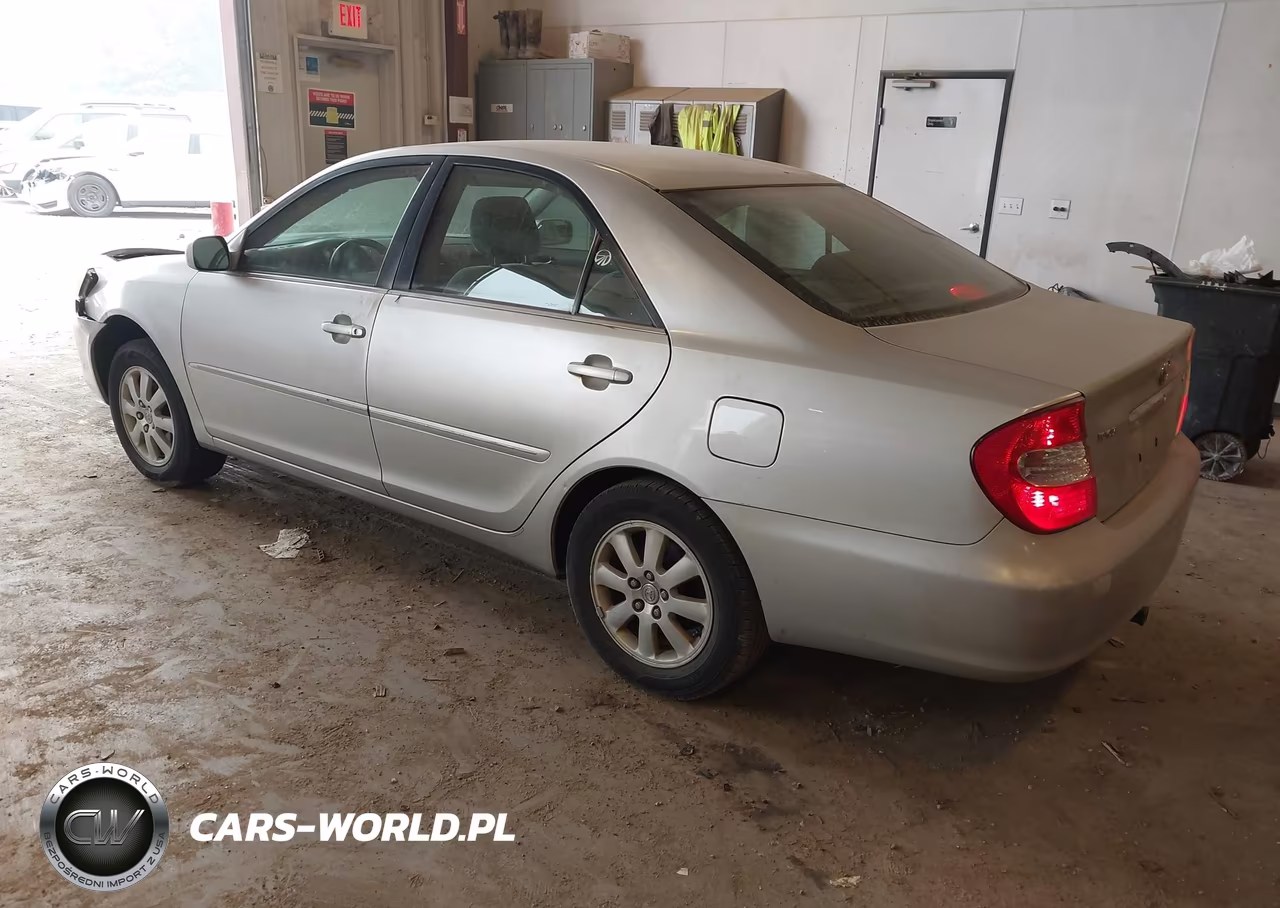 2004 Toyota Camry Xle VIN:4T1BE30K94U882440 - 3