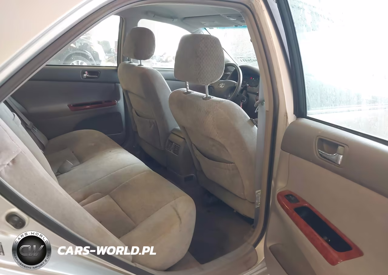 2004 Toyota Camry Xle VIN:4T1BE30K94U882440 - 8