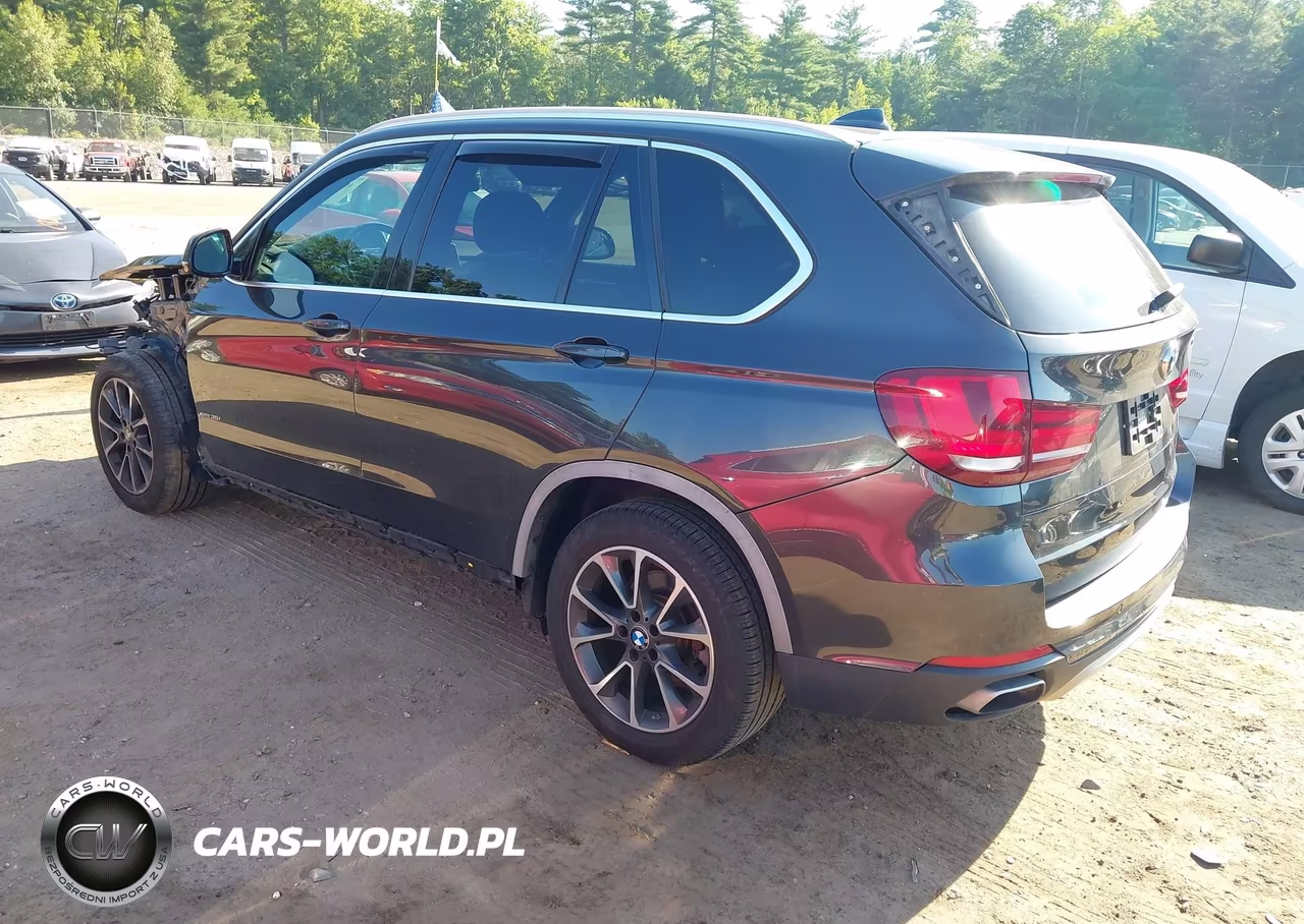 2018 BMW X5 xDrive35I VIN:5UXKR0C54J0X91333 - 3