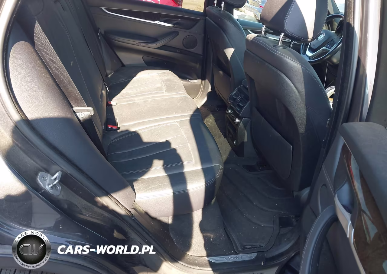 2018 BMW X5 xDrive35I VIN:5UXKR0C54J0X91333 - 8
