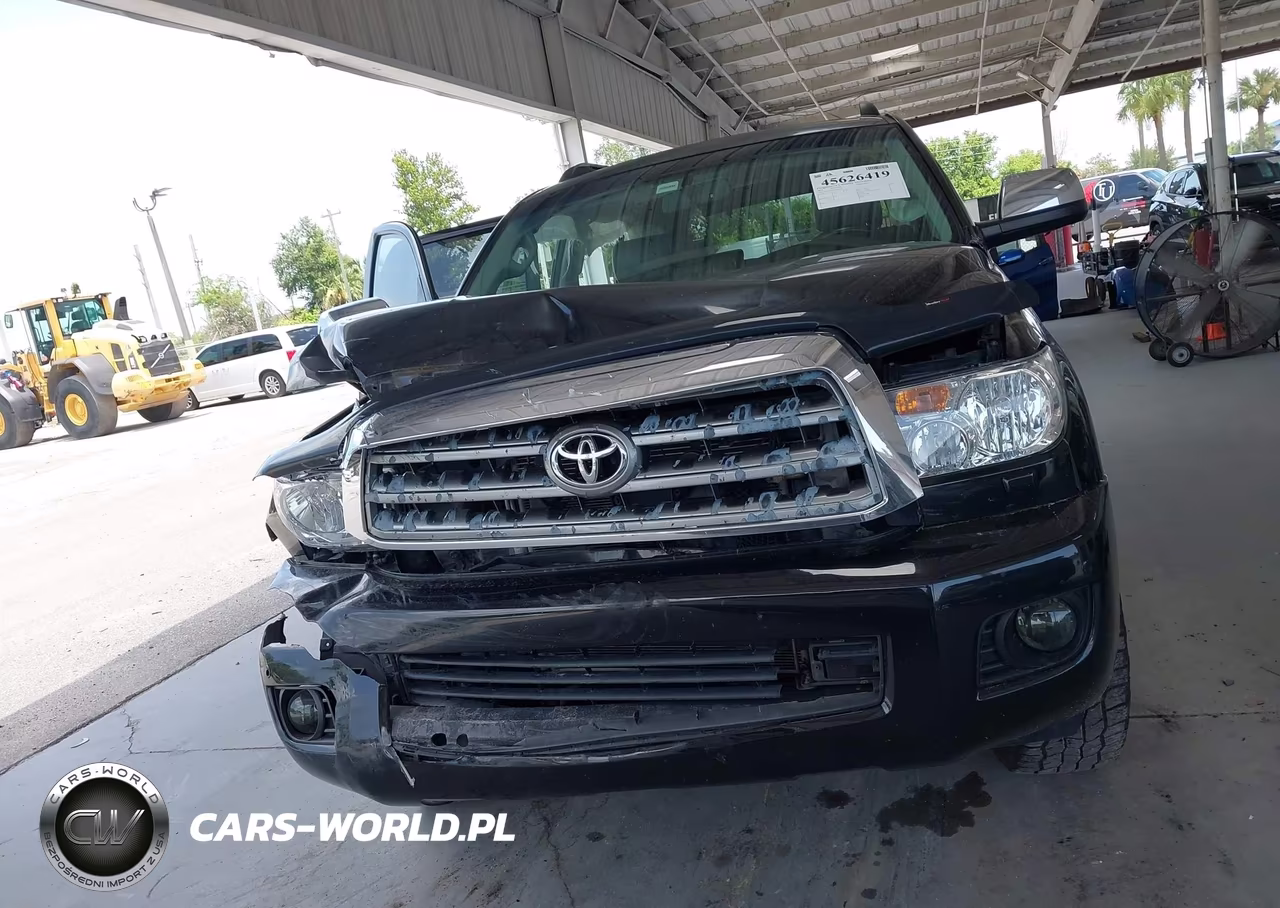 2011 Toyota Sequoia Platinum 5.7L V8 VIN:5TDYY5G10BS031157 - 12
