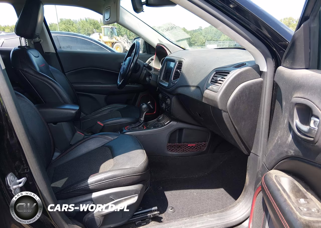2020 Jeep Compass Trailhawk 4X4 VIN:3C4NJDDB3LT200304 - 5