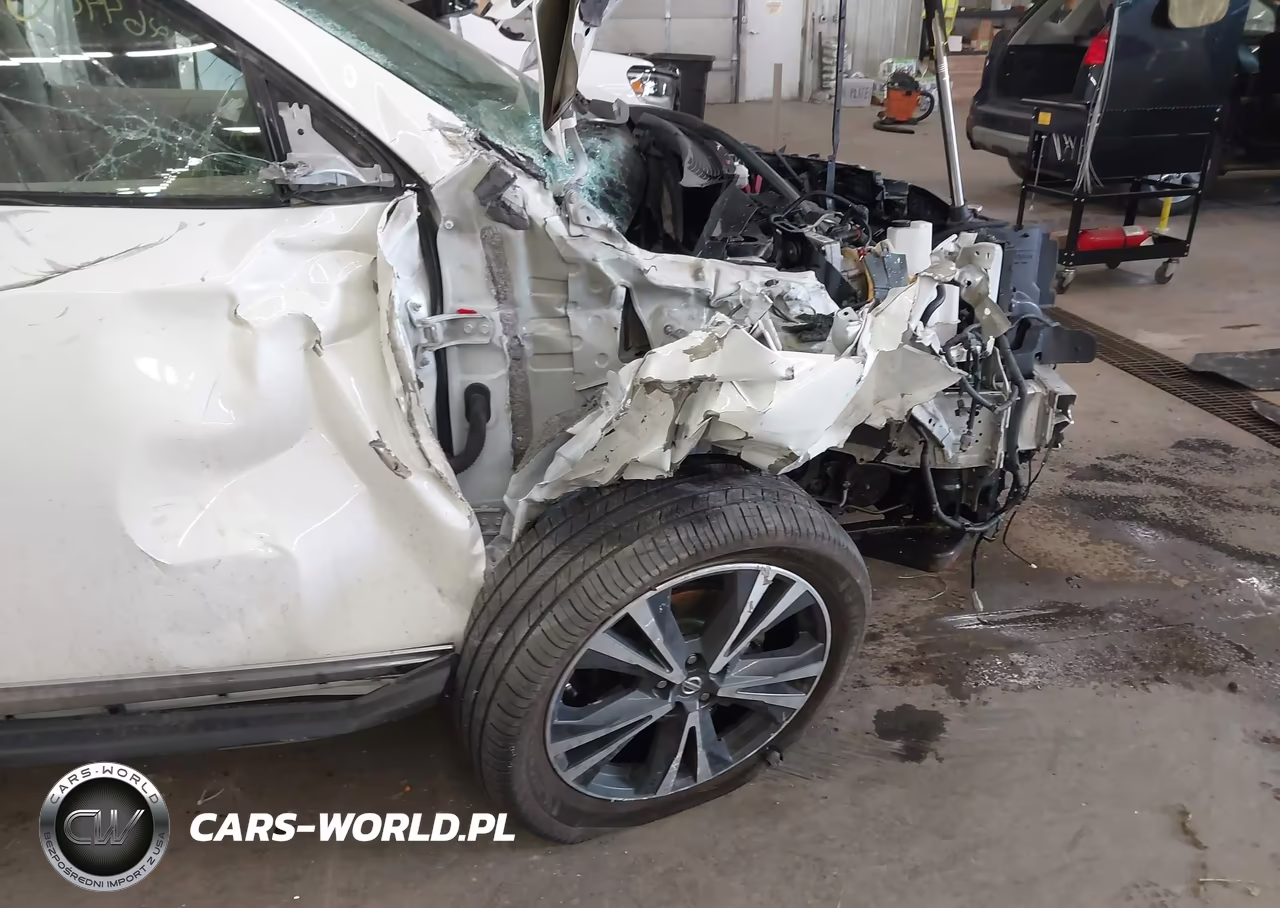2018 Nissan Pathfinder Platinum VIN:5N1DR2MM7JC656806 - 6
