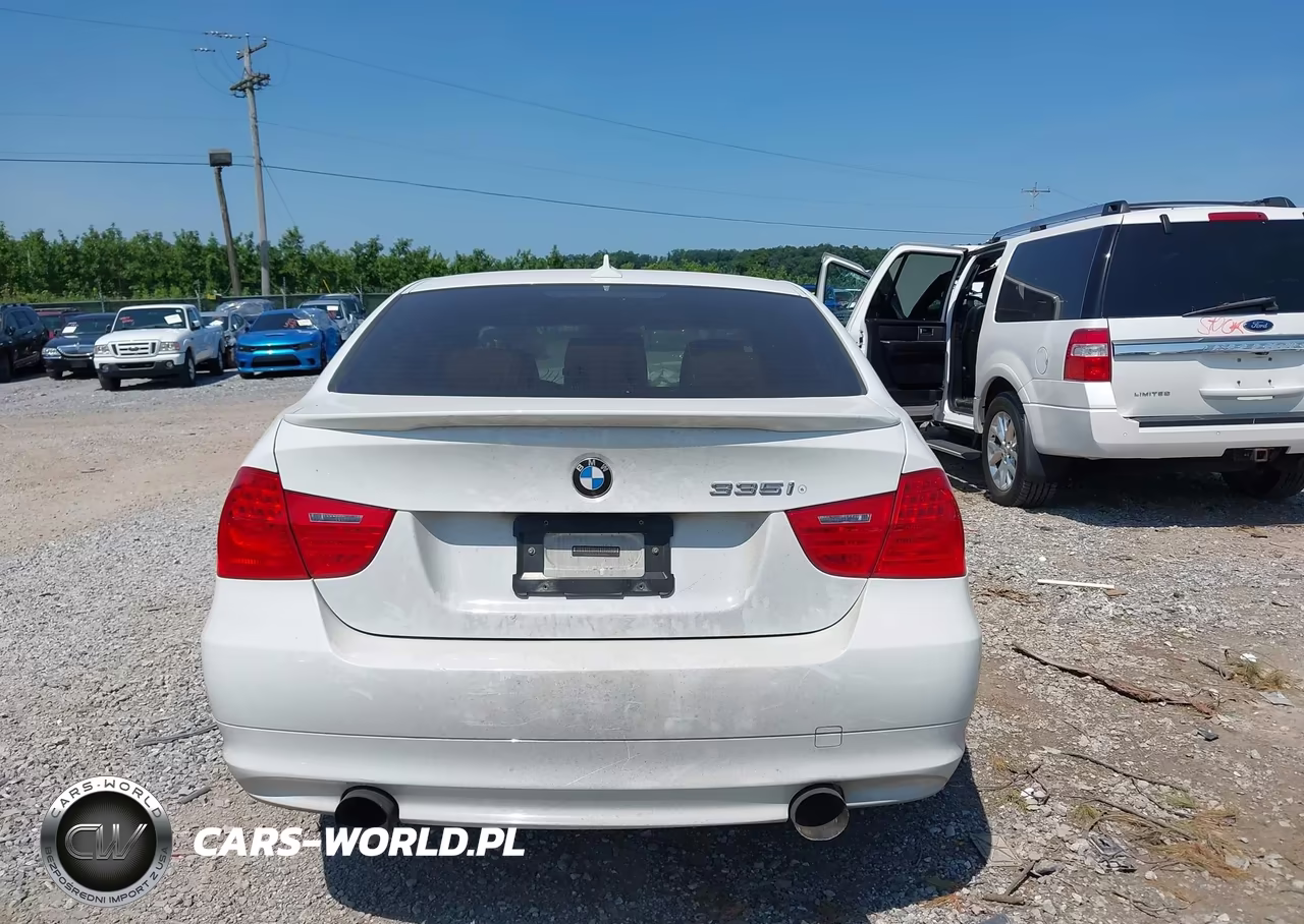 2011 BMW 335I xDrive VIN:WBAPL5C56BA919196 - 16