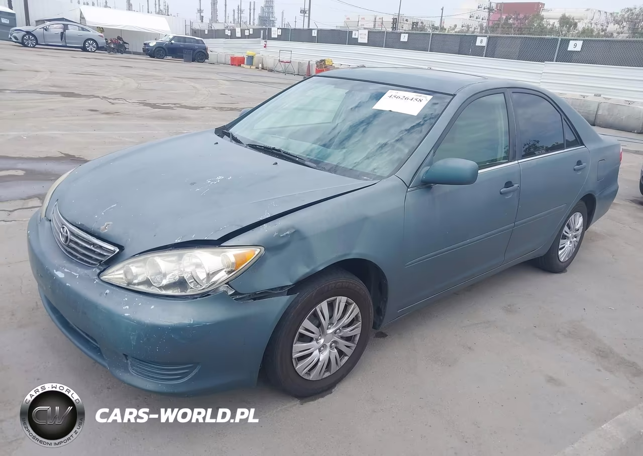 2005 Toyota Camry Le VIN:4T1BE32K95U052989 - 2