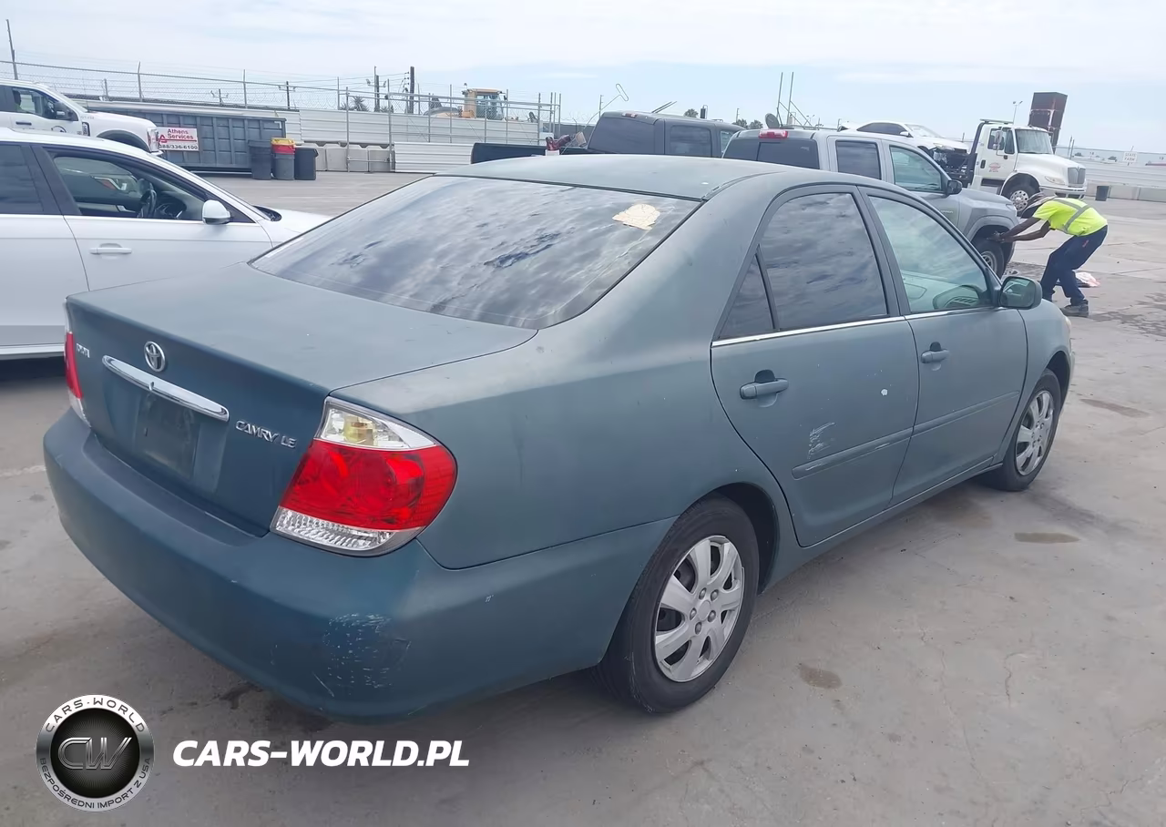 2005 Toyota Camry Le VIN:4T1BE32K95U052989 - 4