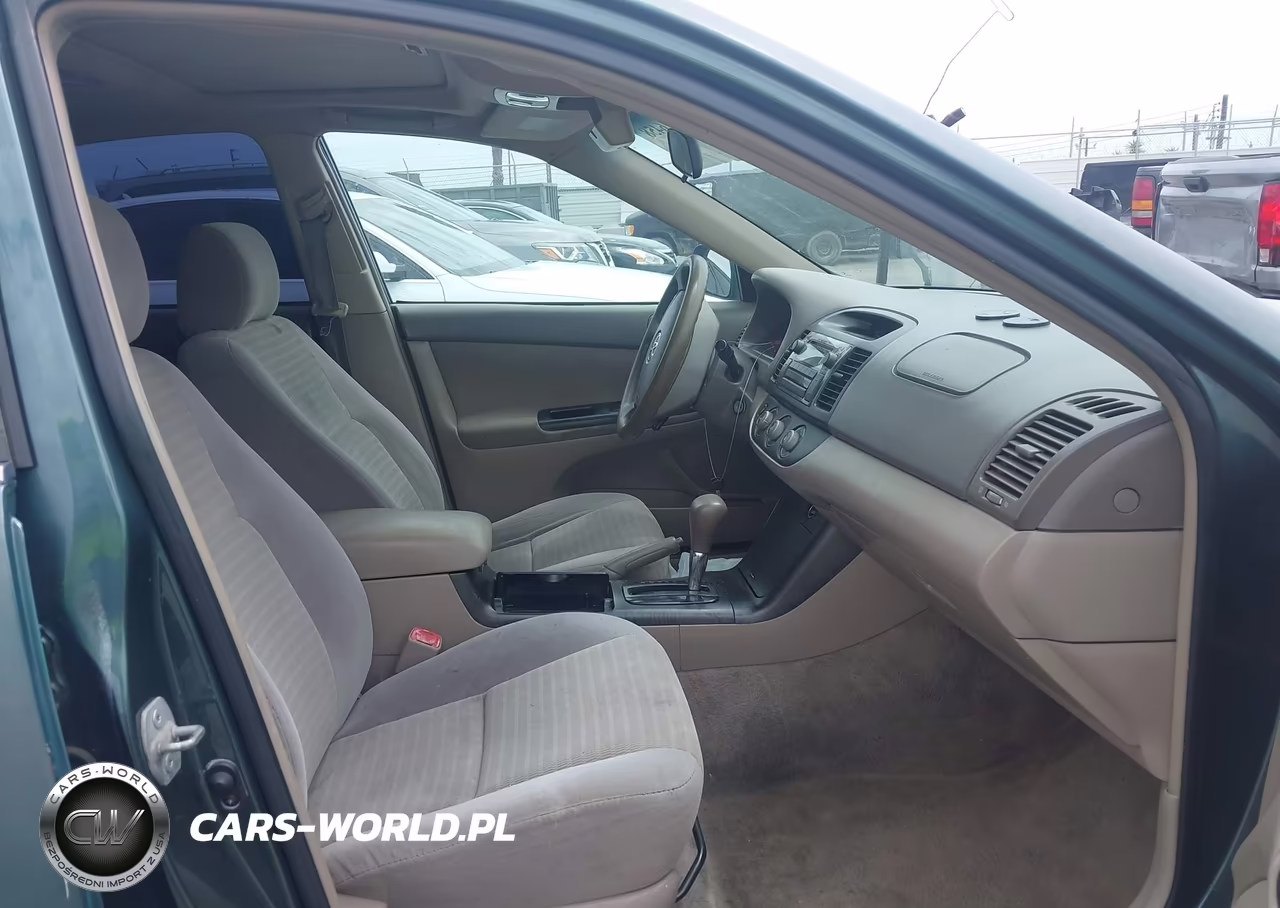 2005 Toyota Camry Le VIN:4T1BE32K95U052989 - 5