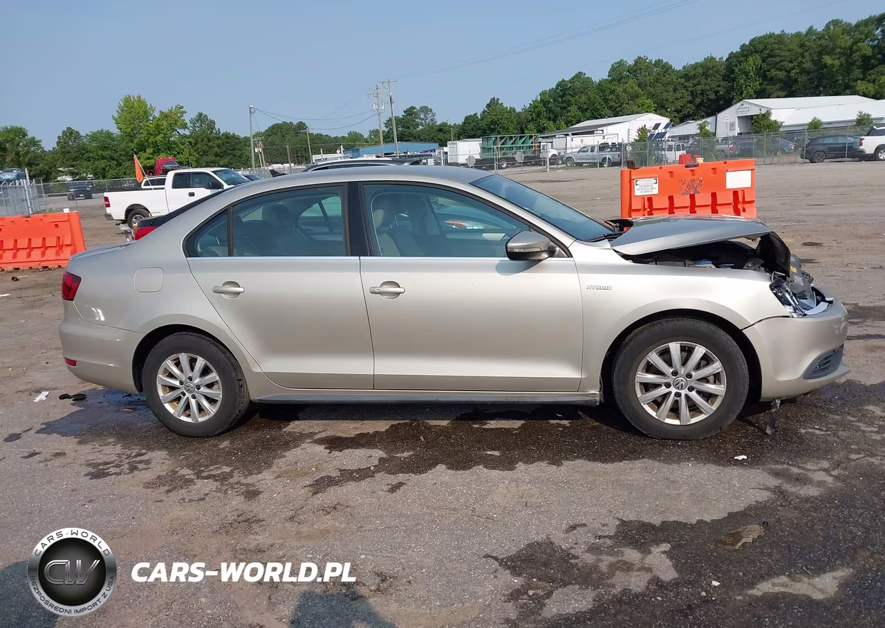 2013 Volkswagen Jetta Hybrid Se VIN:3VW637AJ9DM308253 - 13