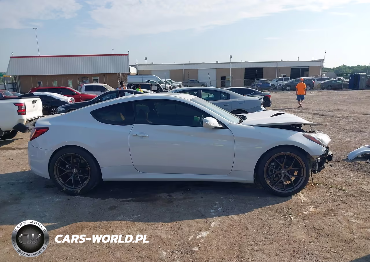 2013 Hyundai Genesis 3.8 Grand Touring VIN:KMHHU6KJ1DU101445 - 14