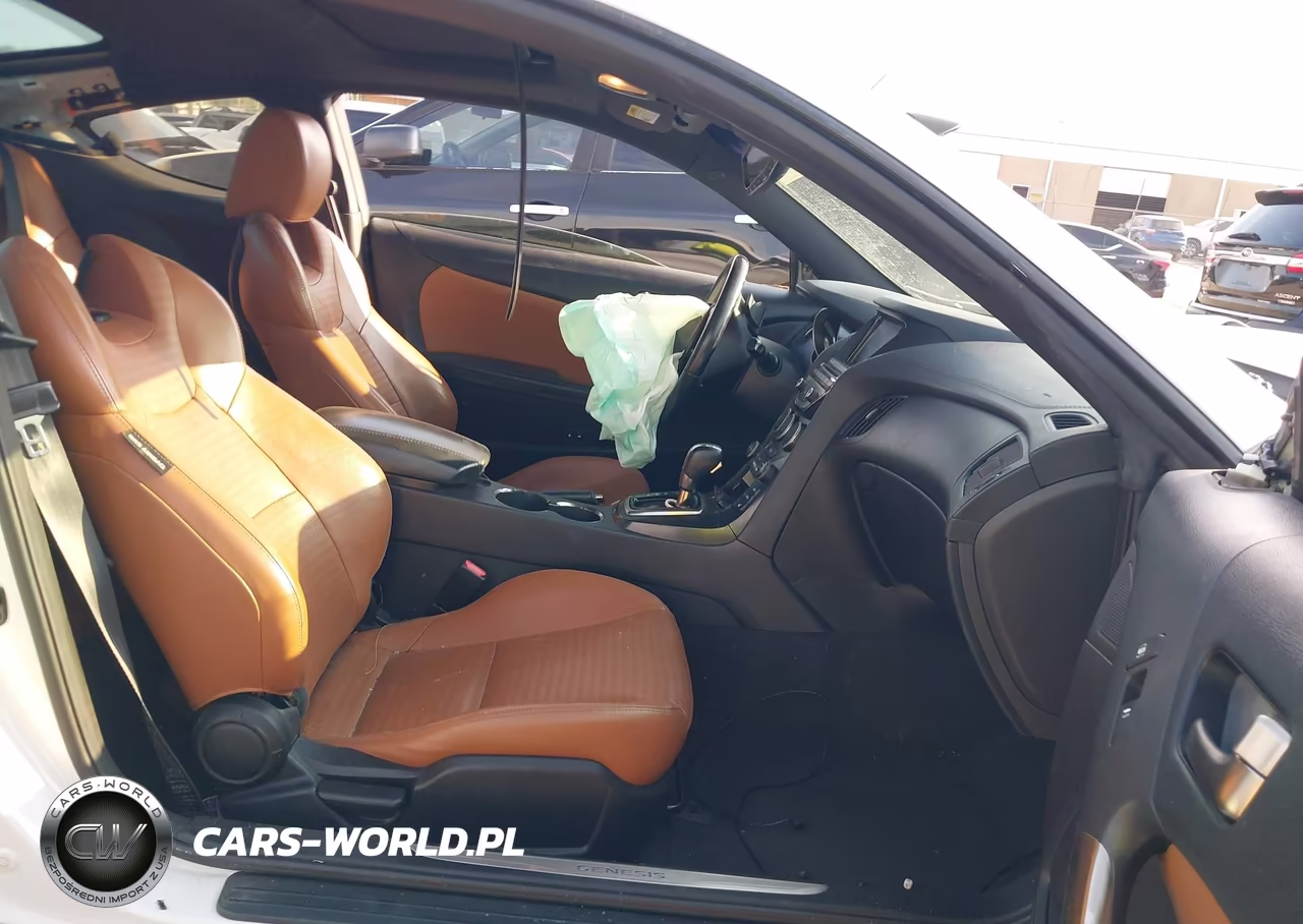 2013 Hyundai Genesis 3.8 Grand Touring VIN:KMHHU6KJ1DU101445 - 5