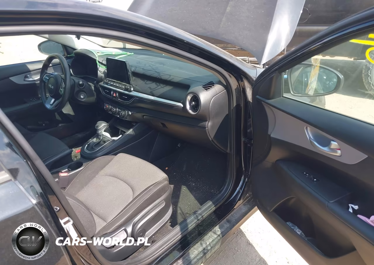 2024 Kia Forte Lxs VIN:3KPF24AD4RE759705 - 5
