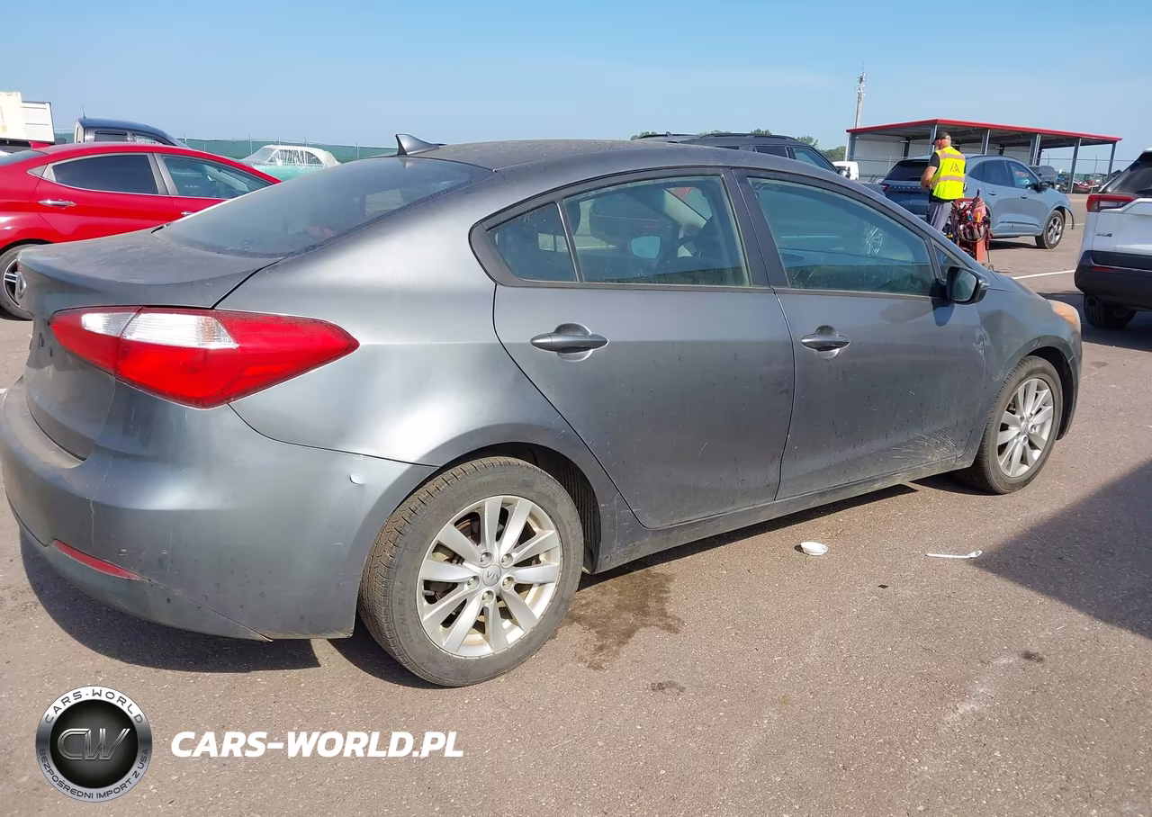 2016 Kia Forte Lx VIN:KNAFX4A68G5468181 - 4