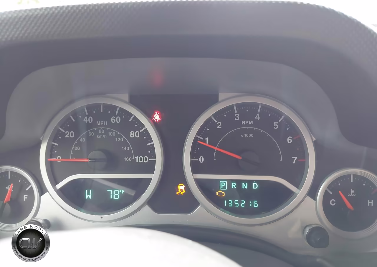 2010 Jeep Wrangler Sahara VIN:1J4AA5D11AL133393 - 7