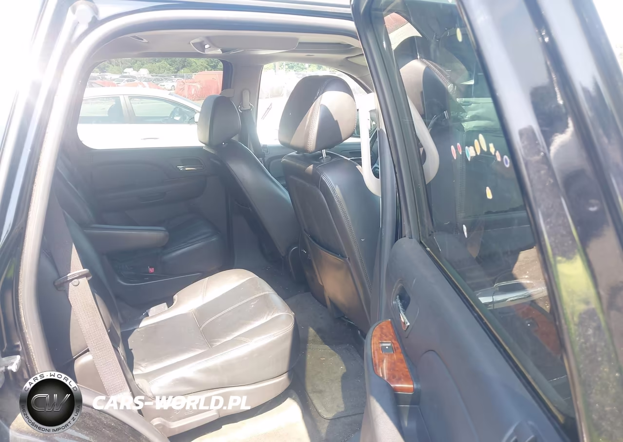 2008 Chevrolet Tahoe Ltz VIN:1GNFK13078J231531 - 8