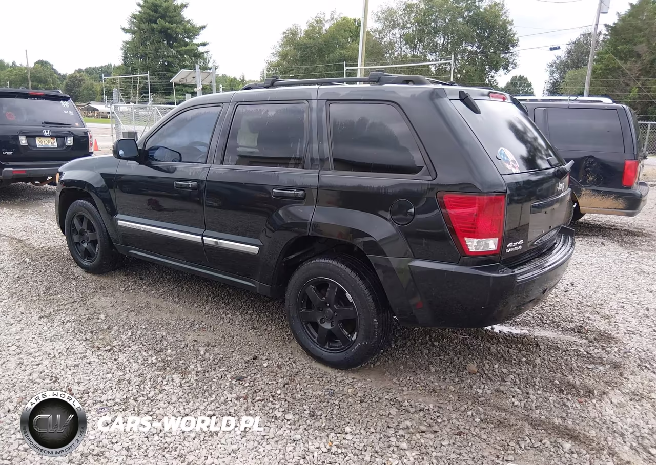 2010 Jeep Grand Cherokee Laredo VIN:1J4PR4GK6AC154189 - 3