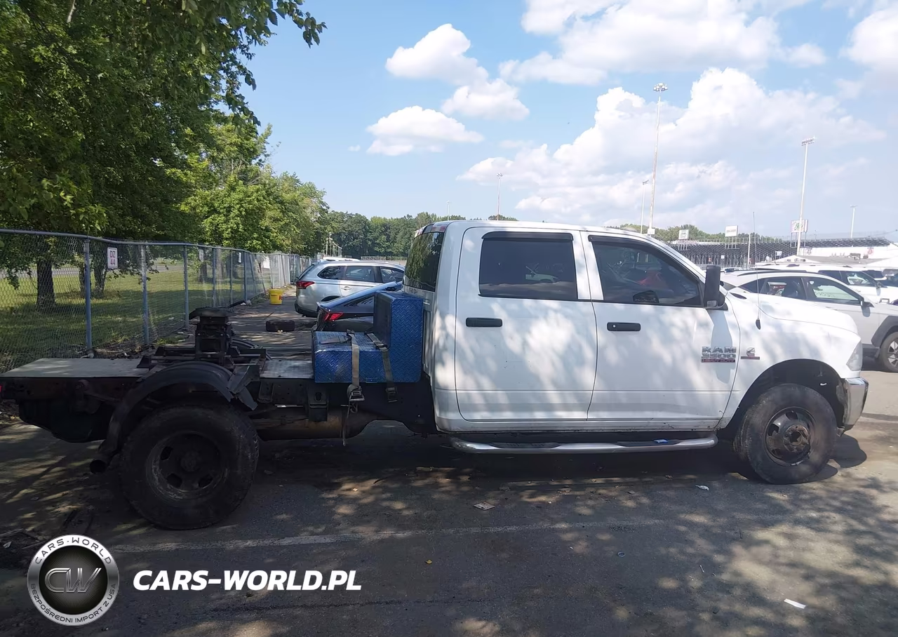 2016 Ram 3500 Chassis Tradesman-Slt-Laramie VIN:3C7WRTCL7GG258967 - 13