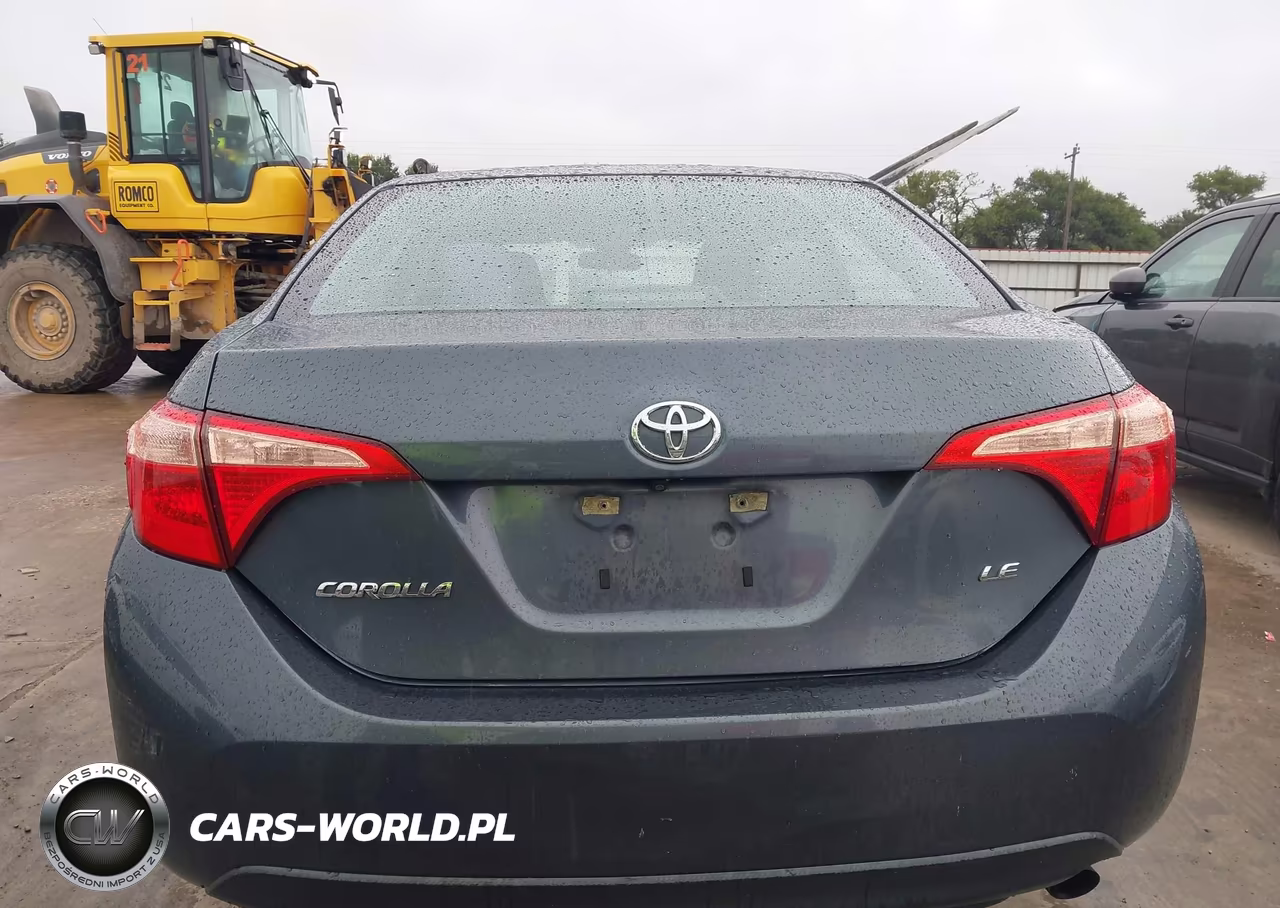 2017 Toyota Corolla Le VIN:5YFBURHE8HP646230 - 17