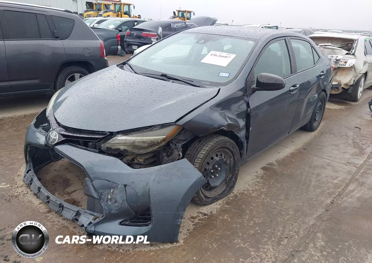 2017 Toyota Corolla Le VIN:5YFBURHE8HP646230 - 2