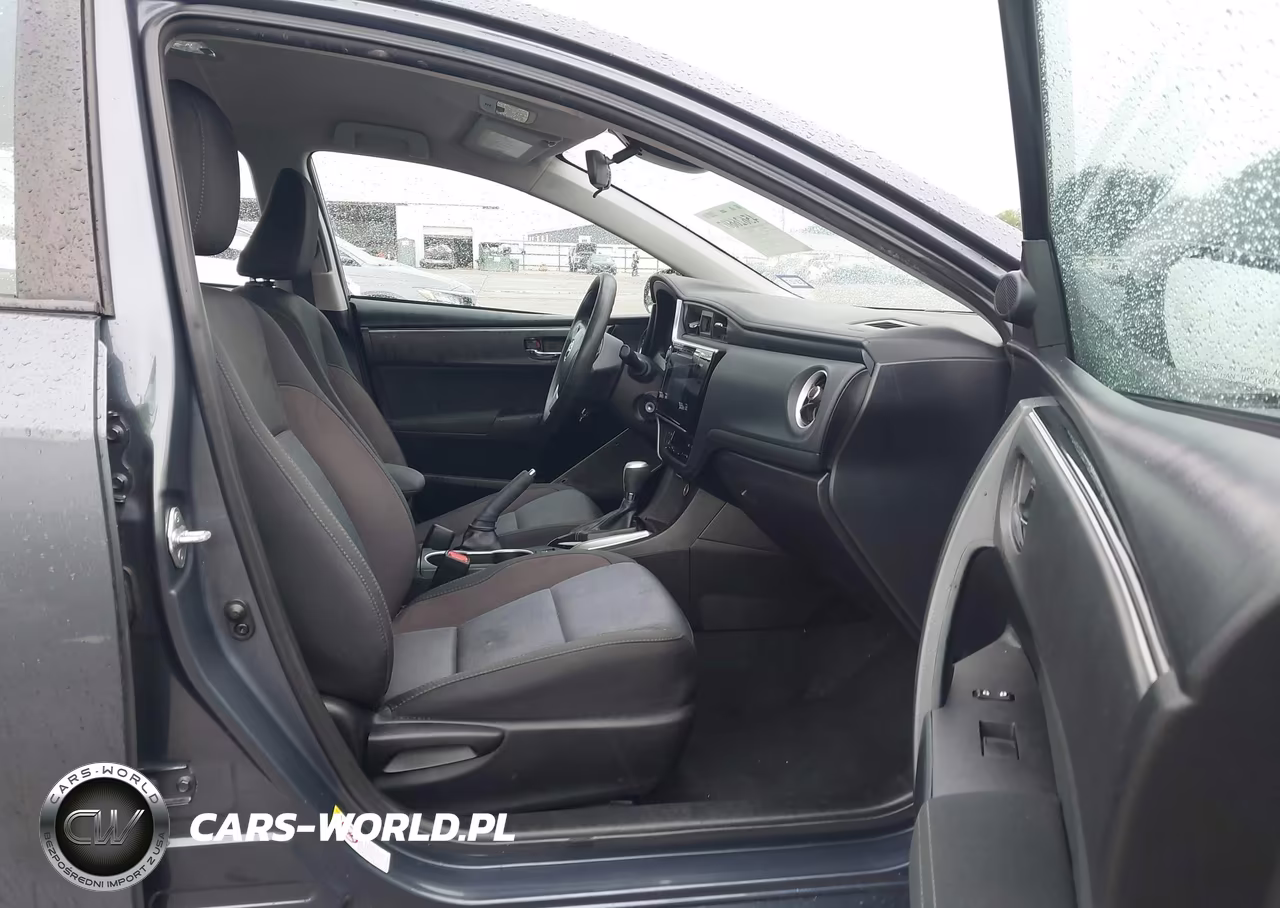 2017 Toyota Corolla Le VIN:5YFBURHE8HP646230 - 5