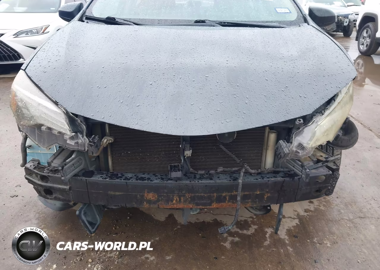2017 Toyota Corolla Le VIN:5YFBURHE8HP646230 - 6
