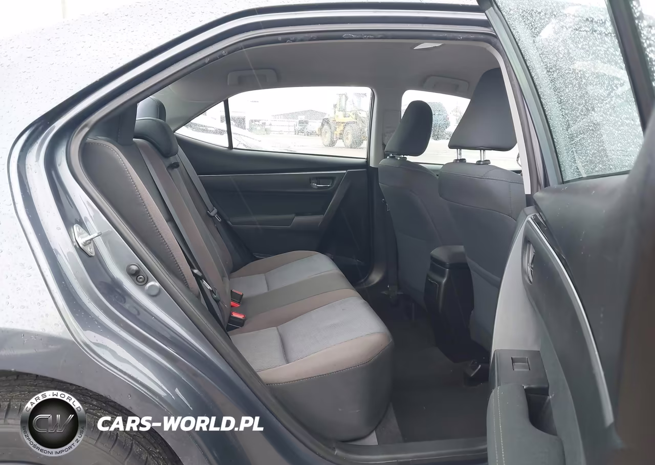 2017 Toyota Corolla Le VIN:5YFBURHE8HP646230 - 8
