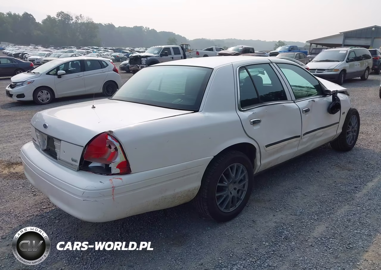 2011 Ford Crown Victoria Police VIN:2FABP7BV2BX100584 - 4