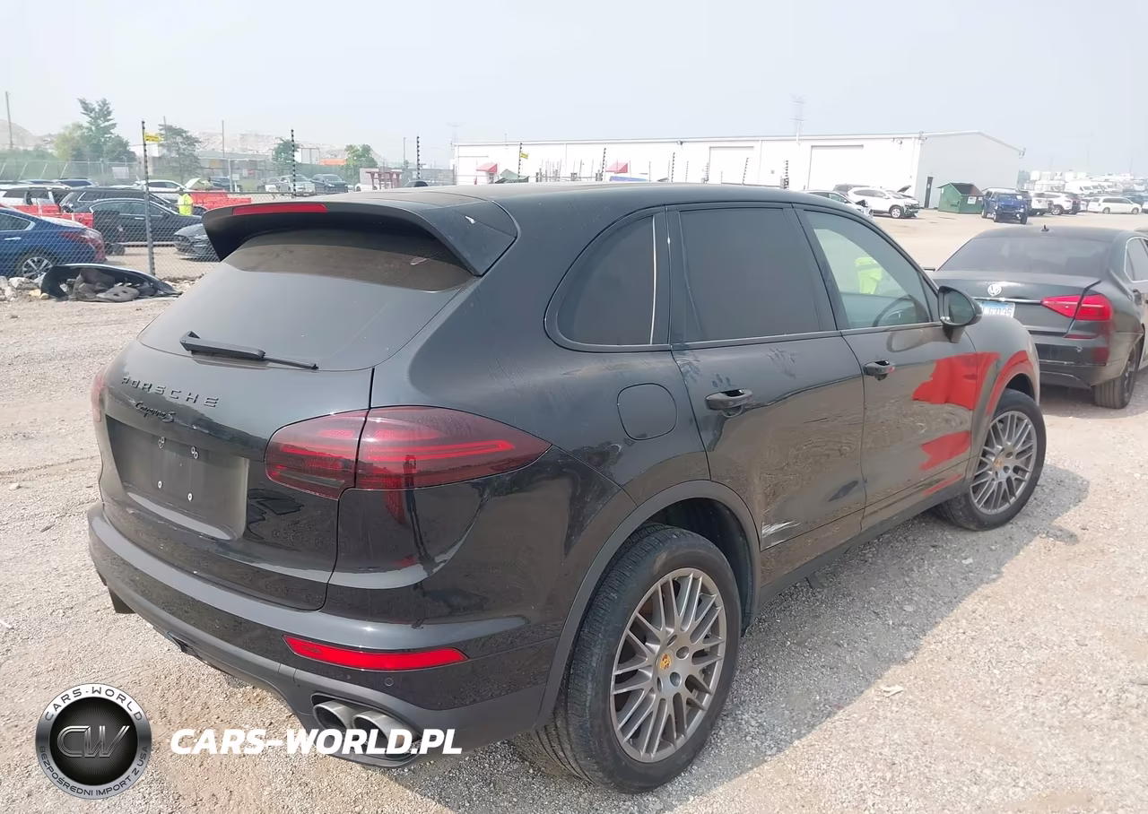 2016 Porsche Cayenne S VIN:WP1AB2A27GLA95934 - 4