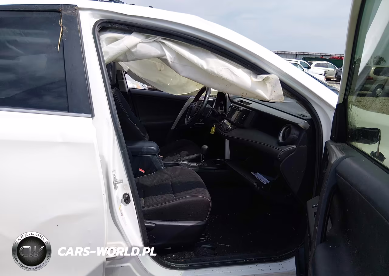 2017 Toyota Rav4 Xle VIN:JTMWFREV9HD094790 - 5