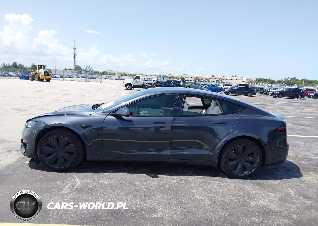 2023 Tesla Model S VIN:5YJSA1E52PF526982 - 14